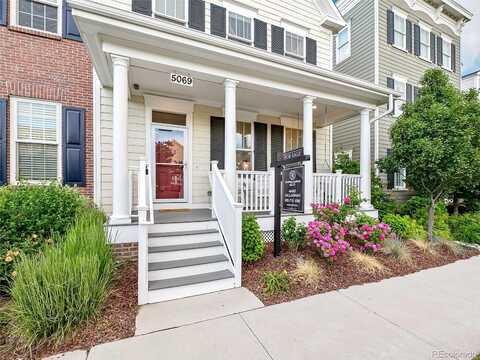 Valentia, DENVER, CO 80238