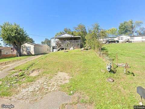 Wintz Drive, Cross Lanes, WV 25313