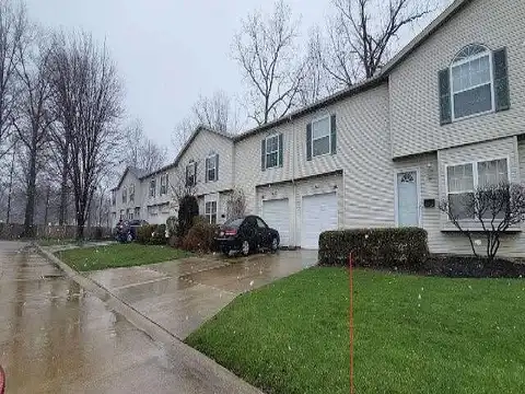 Havenhurst Ct 11D, Mentor, OH 44060