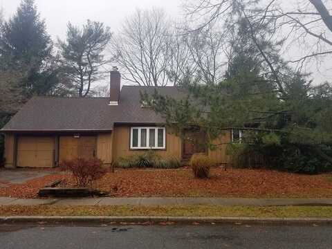 Little Plains, HUNTINGTON, NY 11743