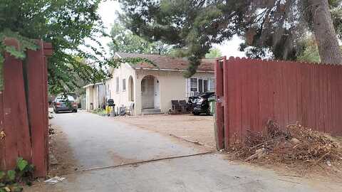 7024 - 7026 Yolanda Av, Los Angeles, CA 91335