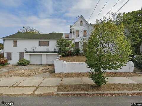 N 3Rd Street, Millville, NJ 08332