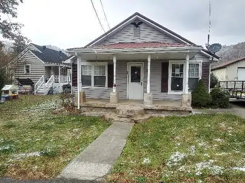 S 3Rd St, Allen, KY 41601