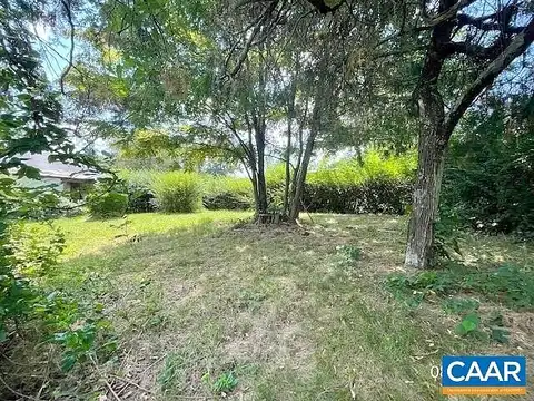 Porters, ESMONT, VA 22937