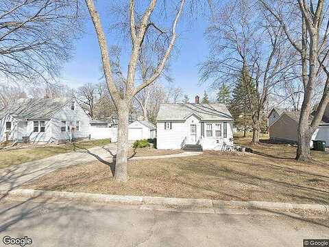 Ivy, HUTCHINSON, MN 55350