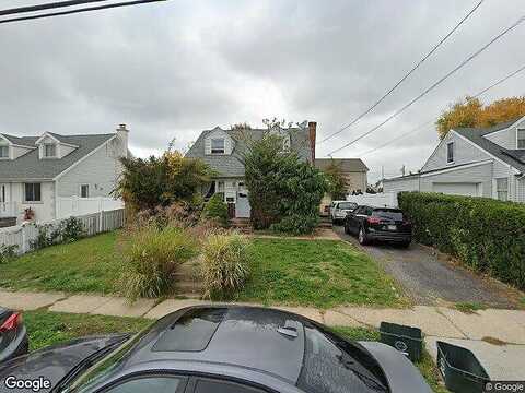 Morningside, WESTBURY, NY 11590