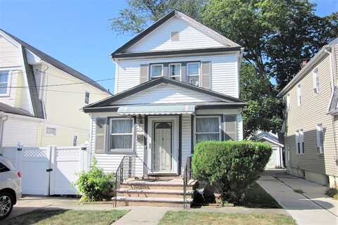 216Th St, Queens Village, NY 11428