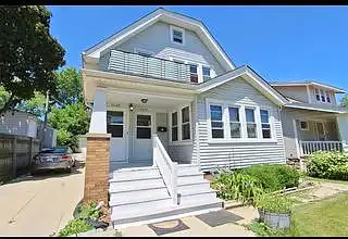 W Lapham St #9020, West Allis, WI 53214