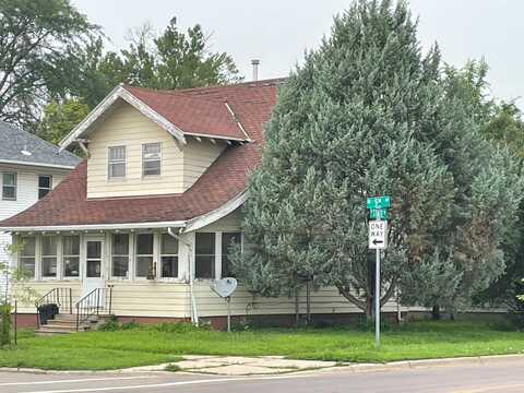 521 SE 5th Avenue, Aberdeen, SD 57401