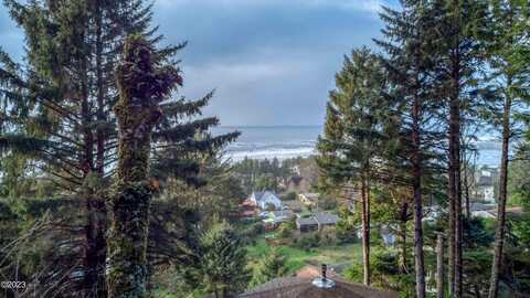 260 Crestview, Yachats, OR 97498