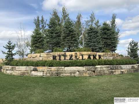 3211 Ritz Place, Fremont, NE 68025