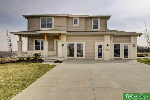 8605 N 177th Street, Bennington, NE 68007