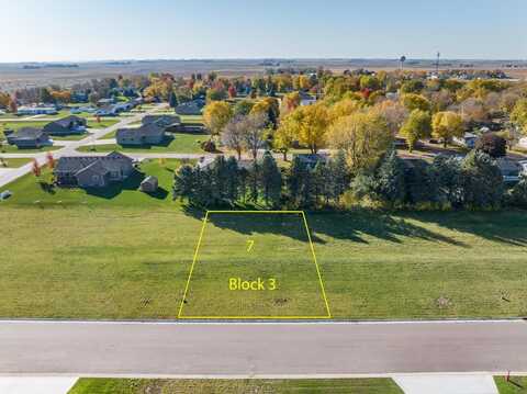 1404 Willard Ln, Larchwood, IA 51241