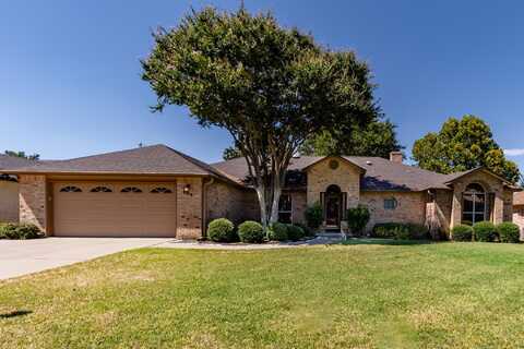 204 Meadowlakes Drive, Meadowlakes, TX 78654