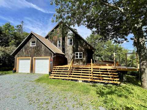 477 Hurlbut Hill Lane, Waterford, VT 05848