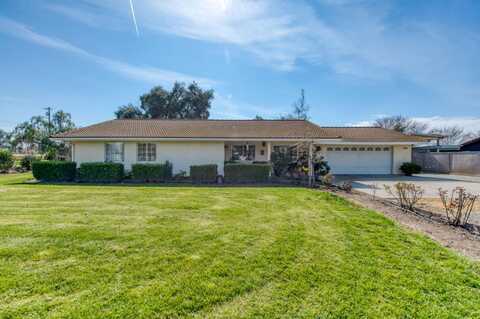 25540 Lynn Place, Madera, CA 93638