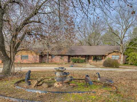 1350 S Dawson Street, Meeker, OK 74855