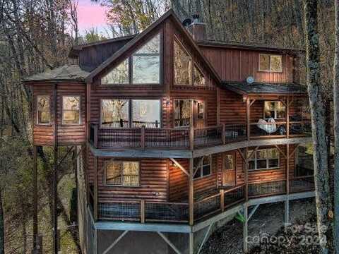 155 Iga Trail, Maggie Valley, NC 28751