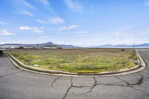 4702 Industry Drive, Medford, OR 97502