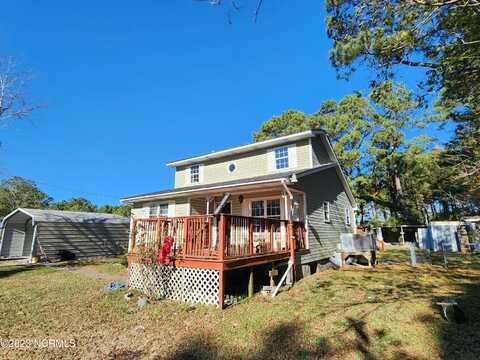 385 Gillikin Road, Beaufort, NC 28516