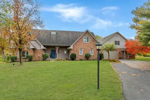 1058 S Country Lane, Greenfield, IN 46140