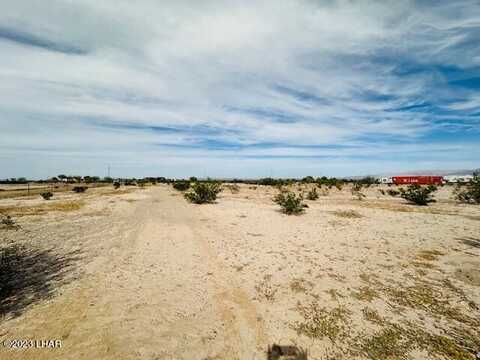 49101 Bald Eagle Ln, Salome, AZ 85348