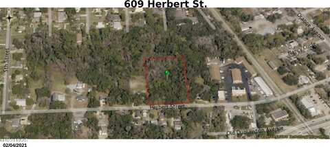 609 Herbert Street, Port Orange, FL 32129