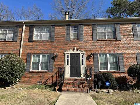 2005 MONTREAT PARKWAY, VESTAVIA HILLS, AL 35216