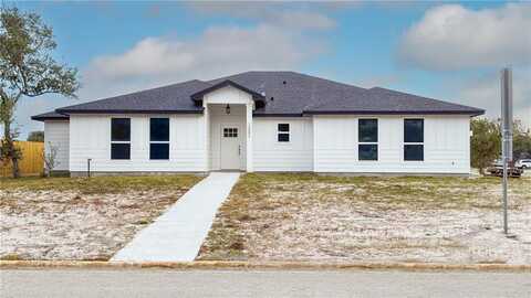 1302 W Nelson Ave, Aransas Pass, TX 78336