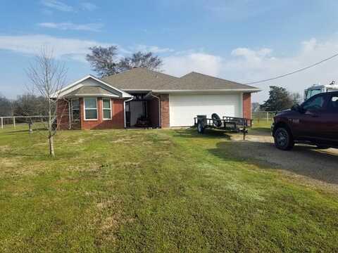 3065 E 2090 Road, Hugo, OK 74743