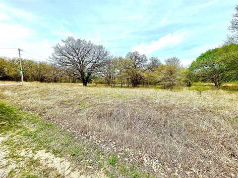 102 Comanche Trail, Nocona, TX 76255