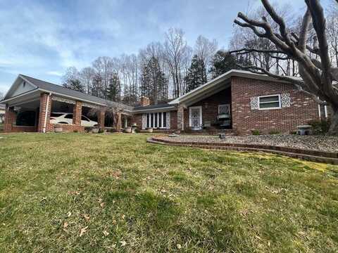 157 Green Meadow Lane, Pikeville, KY 41501