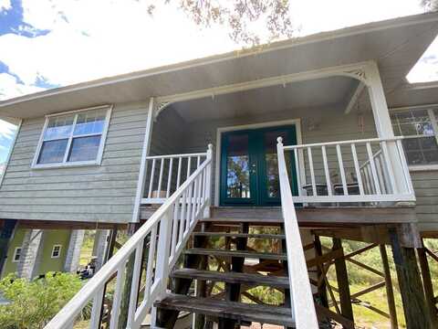 16390 Hodges Ave, Cedar Key, FL 32625