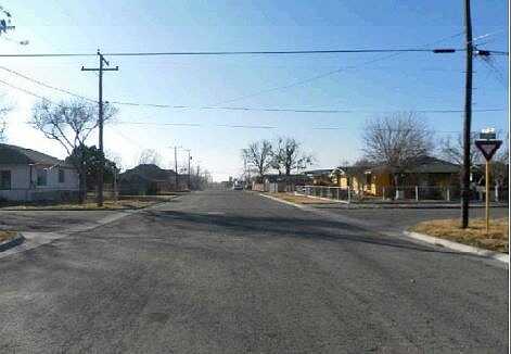 Avenue Q, DEL RIO, TX 78840