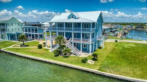 405 Ocean Dr, Rockport, TX 78382