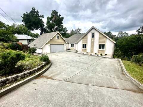 32 Boxelder Court, Napa, CA 94558