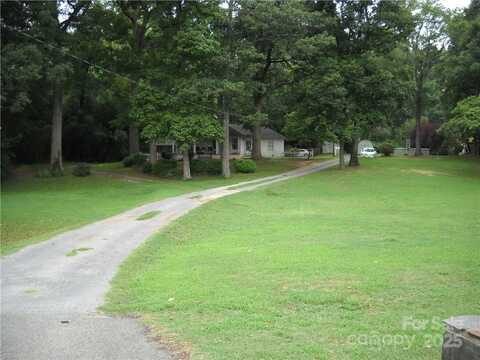 9003 Beatties Ford Road, Huntersville, NC 28078