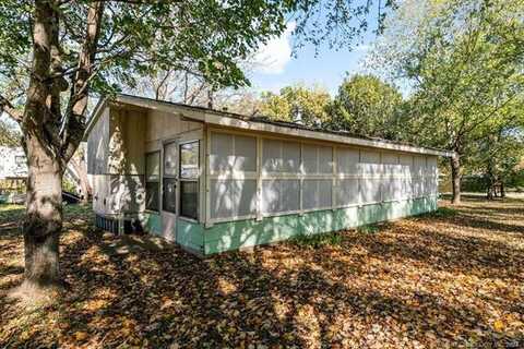 300 Leisure Land Loop, Big Cabin, OK 74332