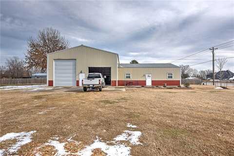 2721 W Perry RD, Rogers, AR 72758