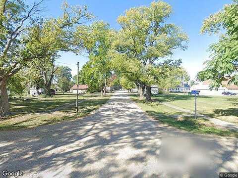 S St Clair St, ALTAMONT, IL 62411