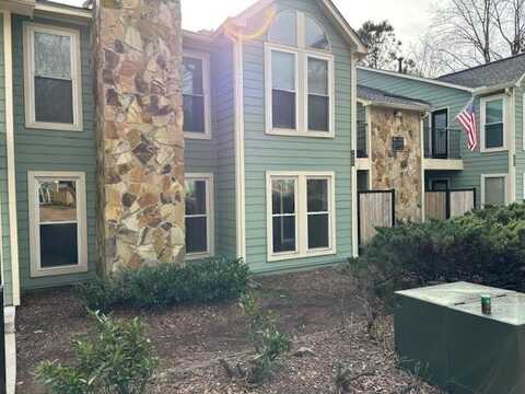 1009 Canyon Point Circle, Roswell, GA 30076