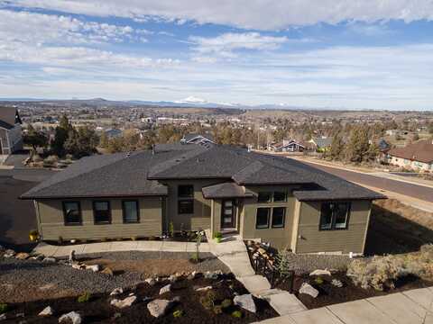 424 SE Wildflower Drive, Madras, OR 97741