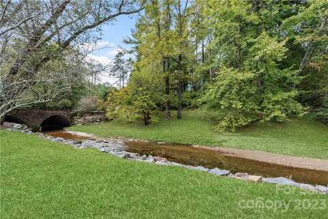 15 Bridgewater Drive, Fairview, NC 28732