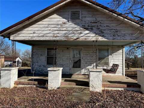 2550 N Wheeler, Sallisaw, OK 74955