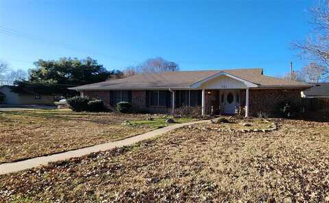 901 Hillandale Street, Mexia, TX 76667