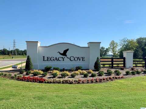 2522 Legacy Cove SE, Decatur, AL 35601