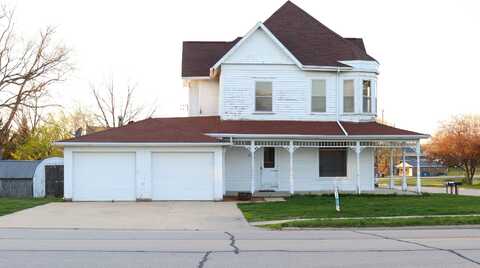 515 E 1st, Cascade, IA 52033