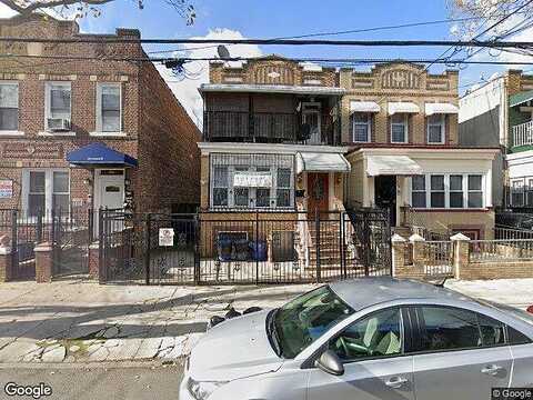 Wyona, BROOKLYN, NY 11207