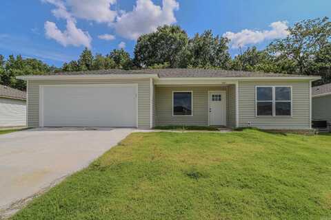 202 FORMON Drive, Paragould, AR 72450