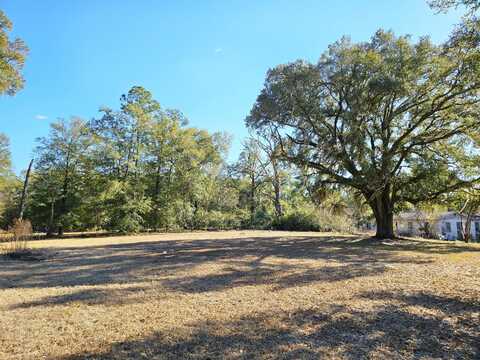 6 French Santee Road, Jamestown, SC 29453